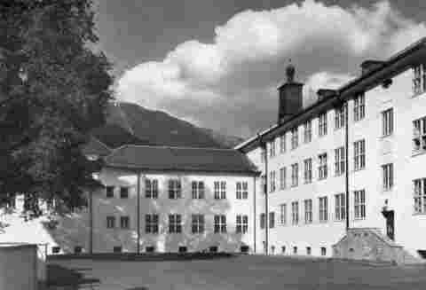 Neues Schulgebäude - Nordhof 1955